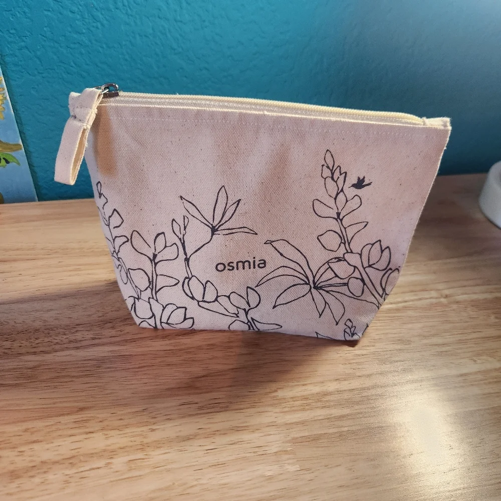 Osmia‎ Makeup Bag With Zipper Closure